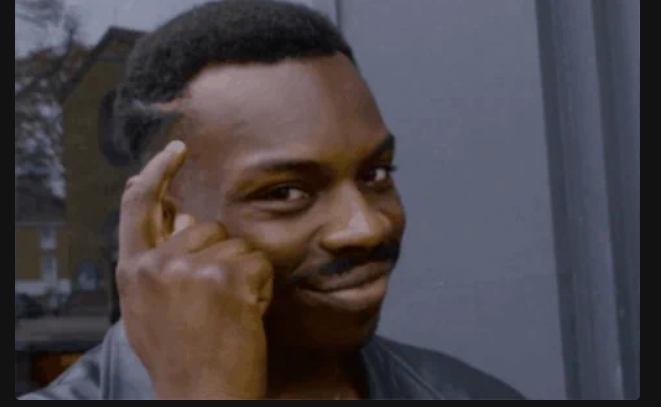 Meme do homem apontando para a cabeça com a ideia de “inteligência”